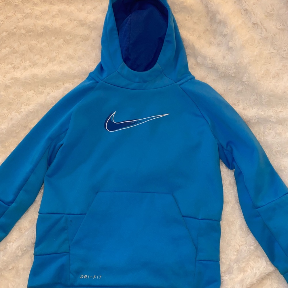 Boys Nike Dri-Fit pull over sweatshirt. Size 5/S